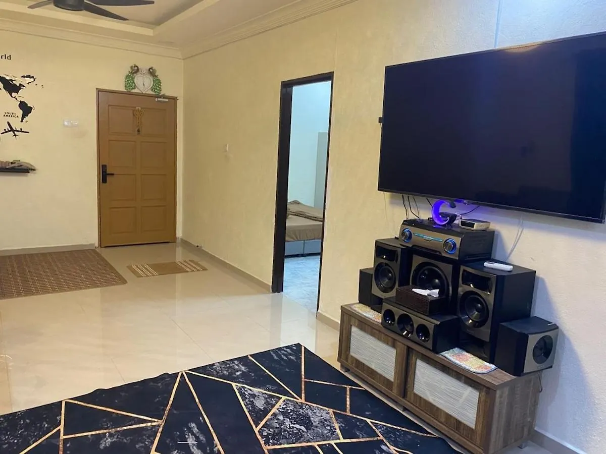 Apricot Villa Comfy and Luxury Танджунг-Бунга Малайзия